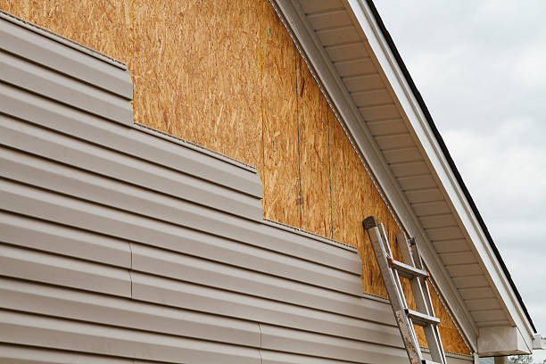 24/7 Emergency Vinyl Siding experts in Rolesville, NC